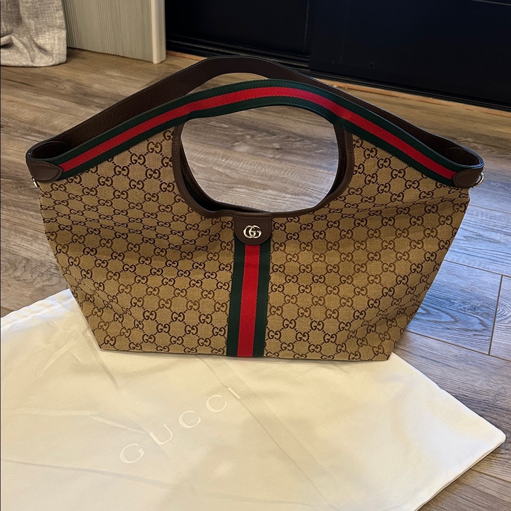 NWOT Look a like Gucci Brown Shoulder Bag with Green and Red Stripes